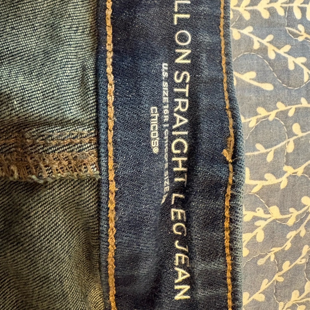 Chico's Indigo Straight Leg Women's Jeans